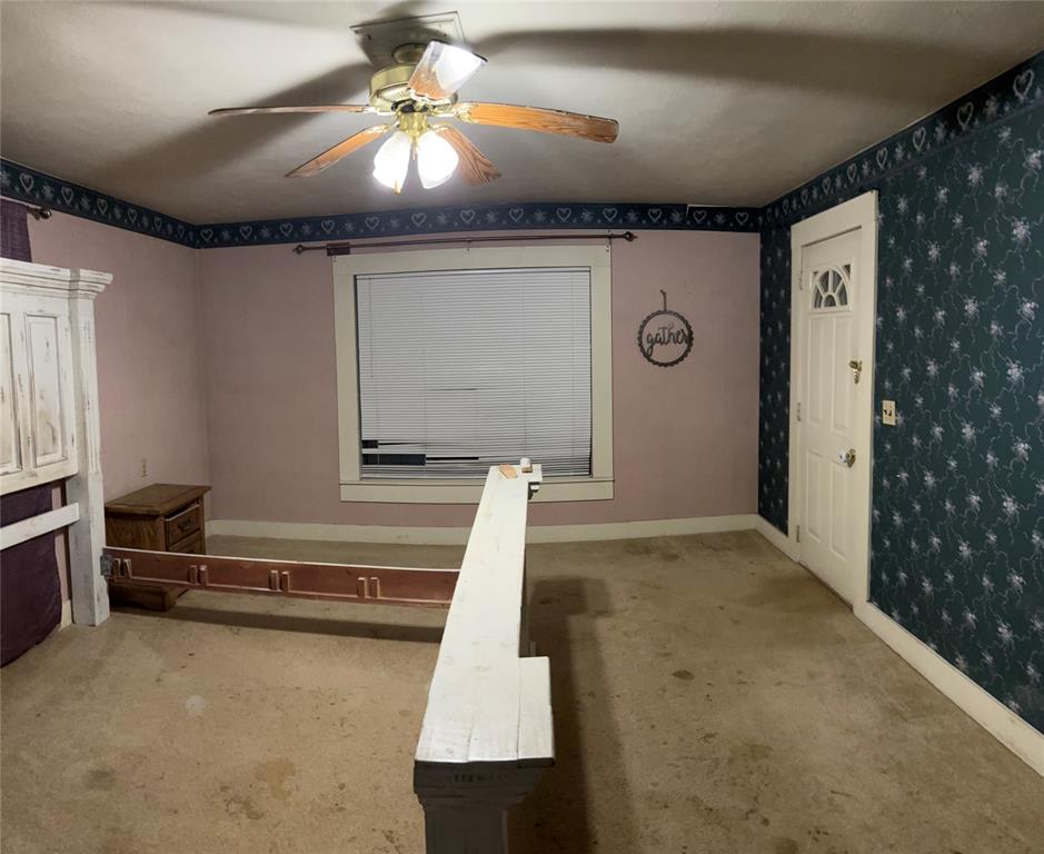 295 Calvin Liner Road Minden, LA 71055 - Photo 5 of 21 a living room with furniture