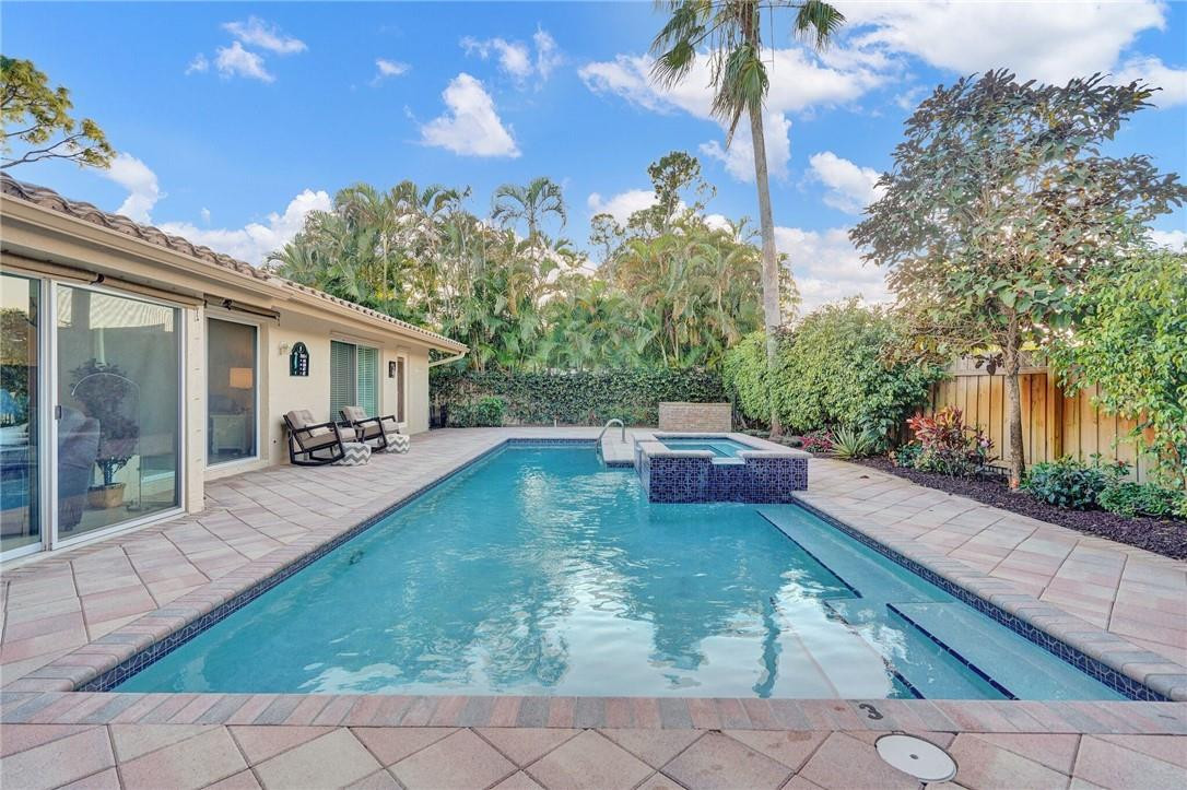 818 Foxpointe Circle Delray Beach, FL 33445 - Photo 29 of 40 Photo 29