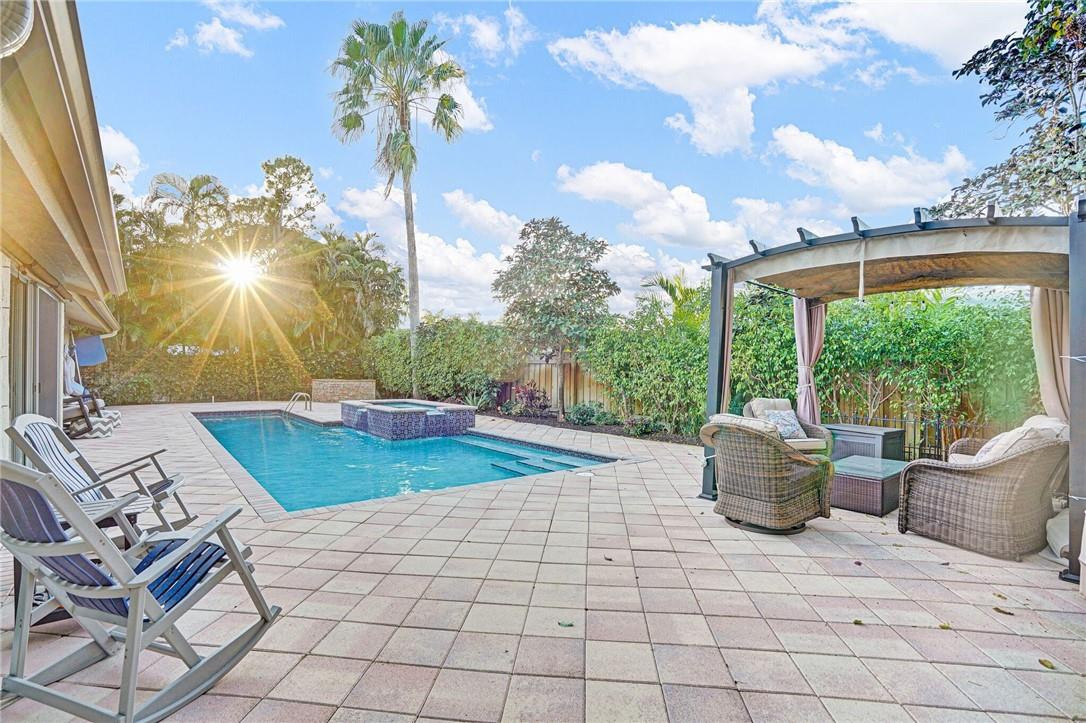 818 Foxpointe Circle Delray Beach, FL 33445 - Photo 31 of 40 Photo 31