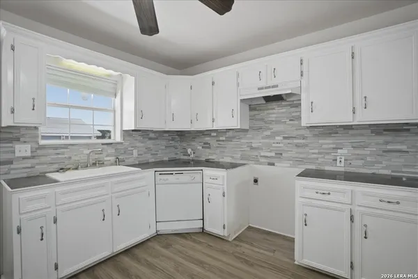 $268,500 | 1601 Owens Avenue, Three Rivers, TX 78071