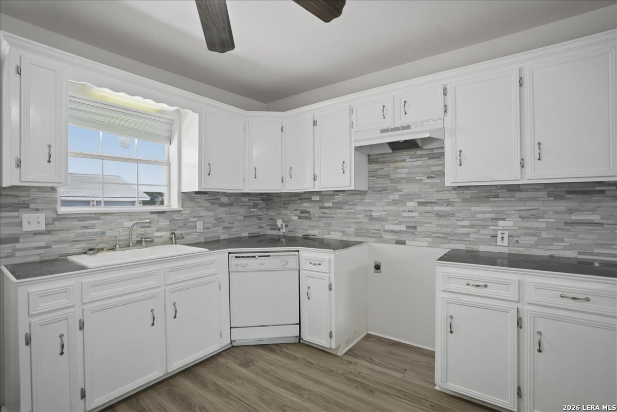 1601 Owens Avenue Three Rivers, TX 78071 - Photo 12 of 34