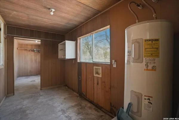 $268,500 | 1601 Owens Avenue, Three Rivers, TX 78071