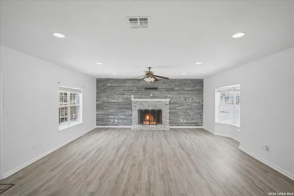 $268,500 | 1601 Owens Avenue, Three Rivers, TX 78071