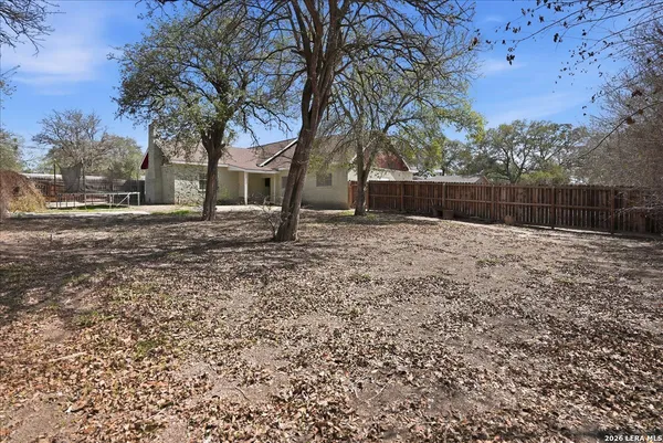 $268,500 | 1601 Owens Avenue, Three Rivers, TX 78071