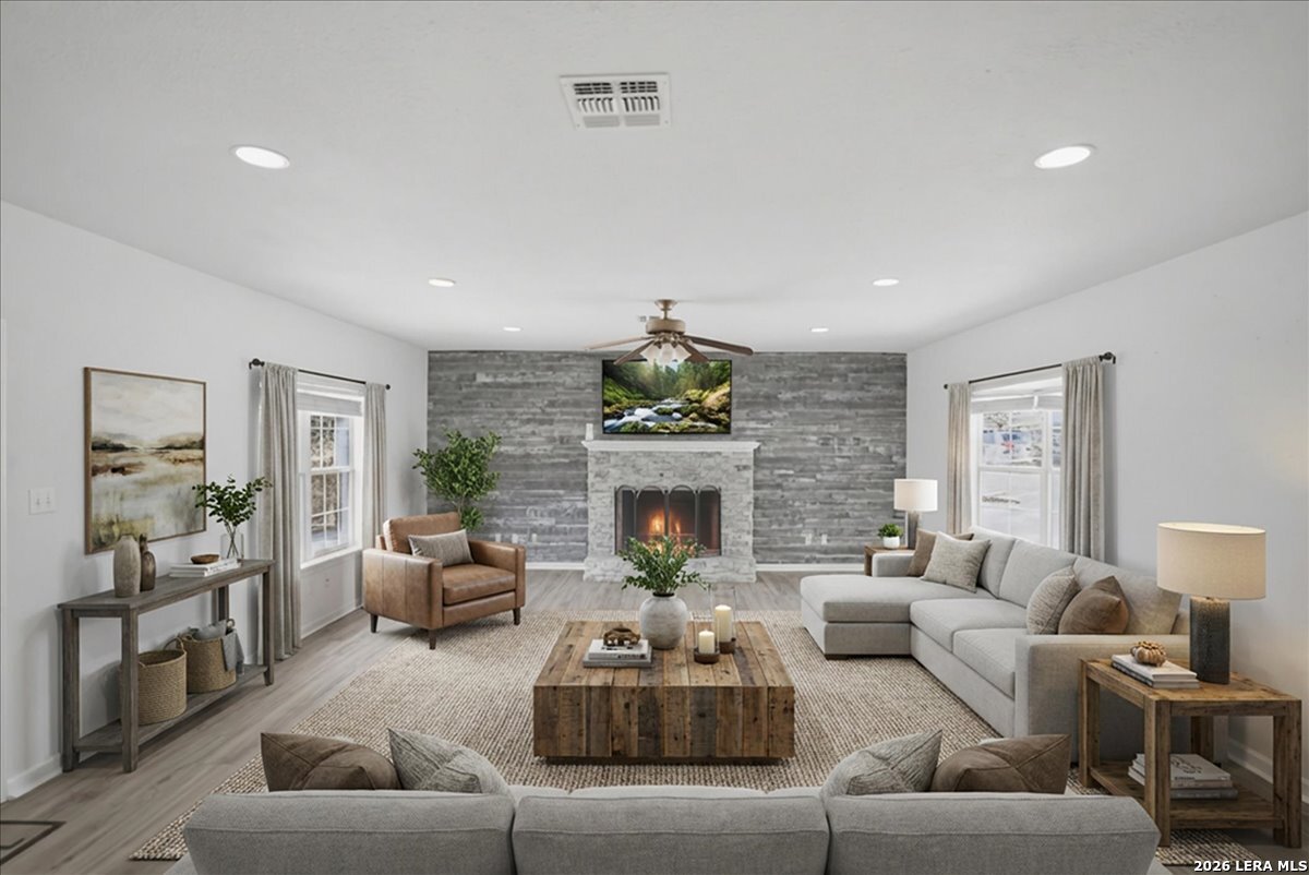 1601 Owens Avenue Three Rivers, TX 78071 - Photo 4 of 34