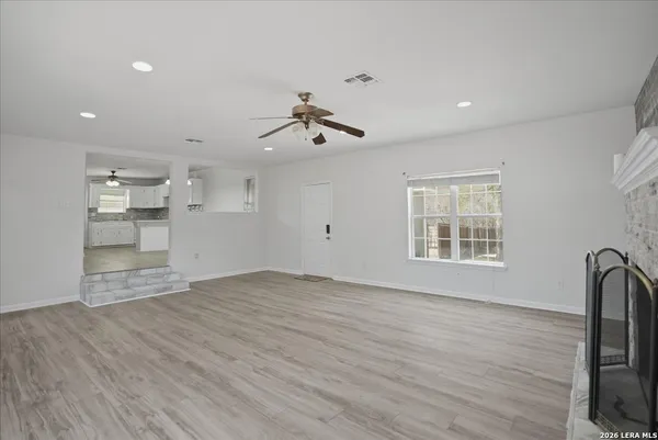 $268,500 | 1601 Owens Avenue, Three Rivers, TX 78071