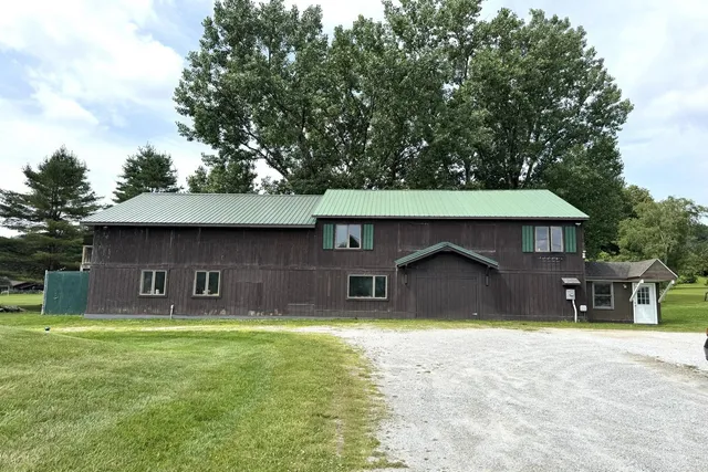 $450,000 | 2631 North Grove Street, Rutland, VT 05701