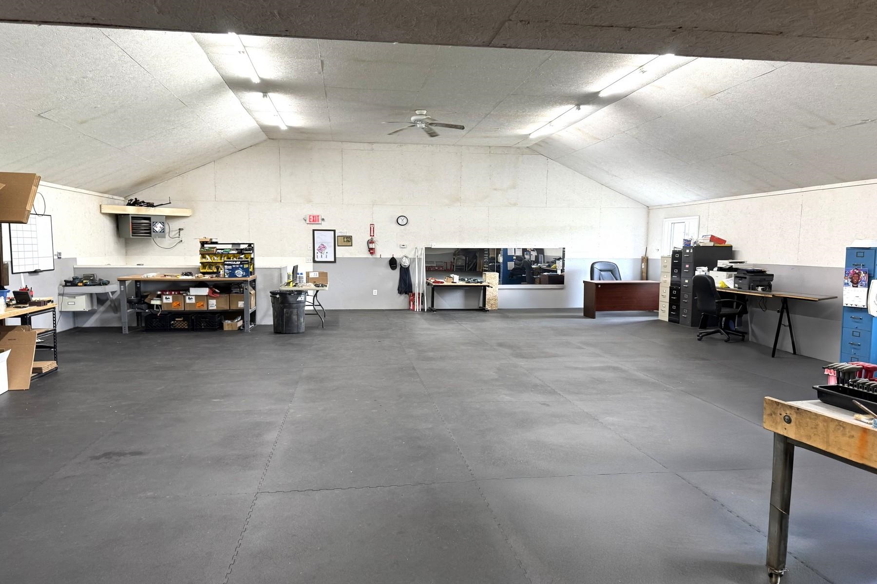 2631 North Grove Street Rutland, VT 05701 - Photo 11 of 25