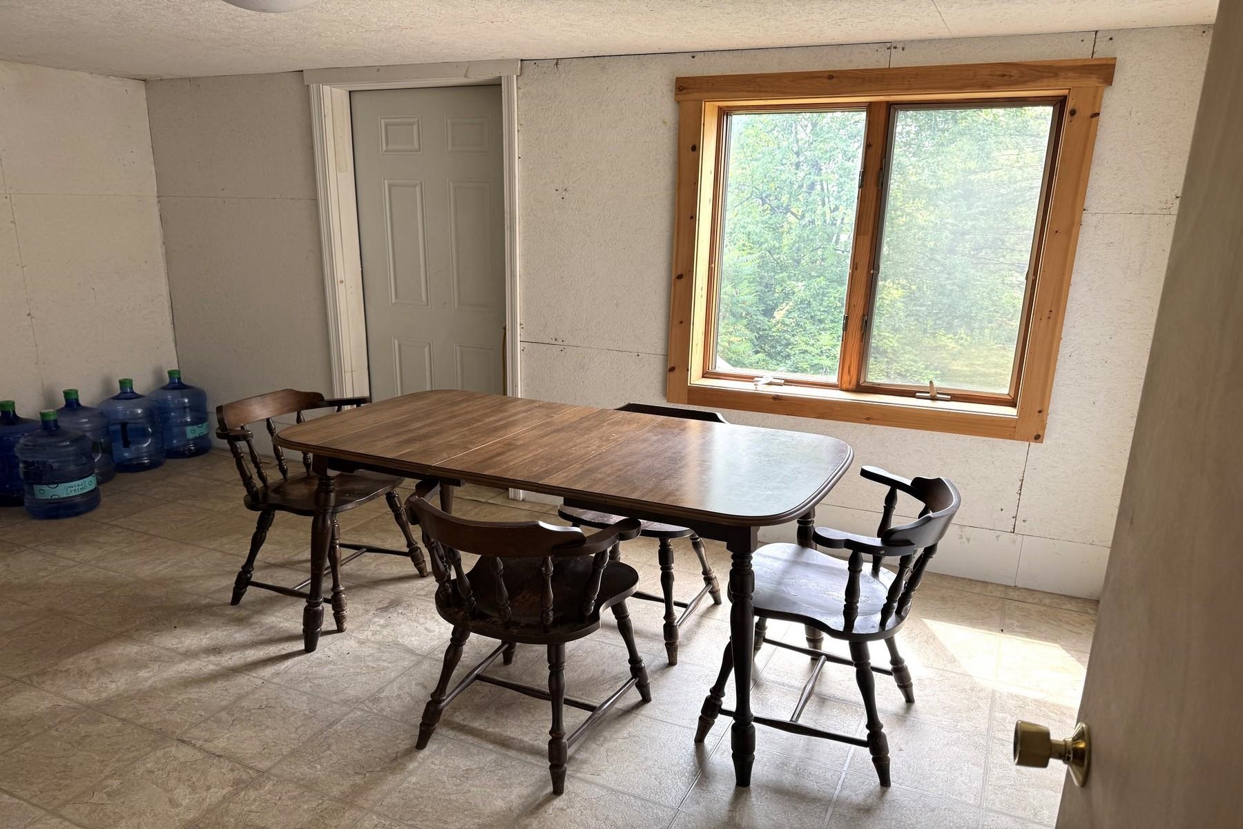 2631 North Grove Street Rutland, VT 05701 - Photo 15 of 25