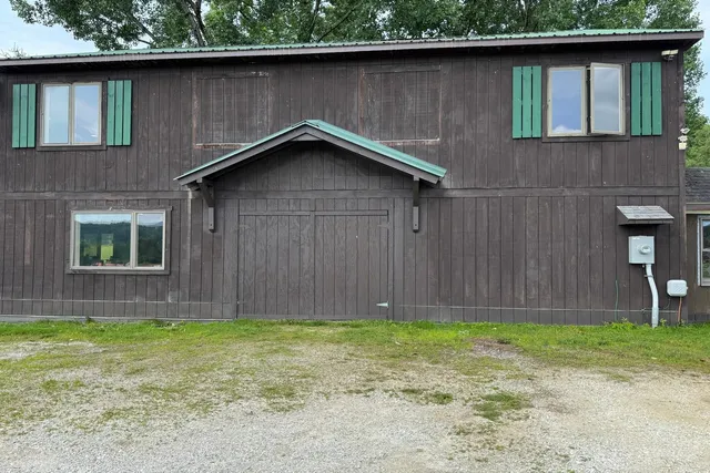 $450,000 | 2631 North Grove Street, Rutland, VT 05701