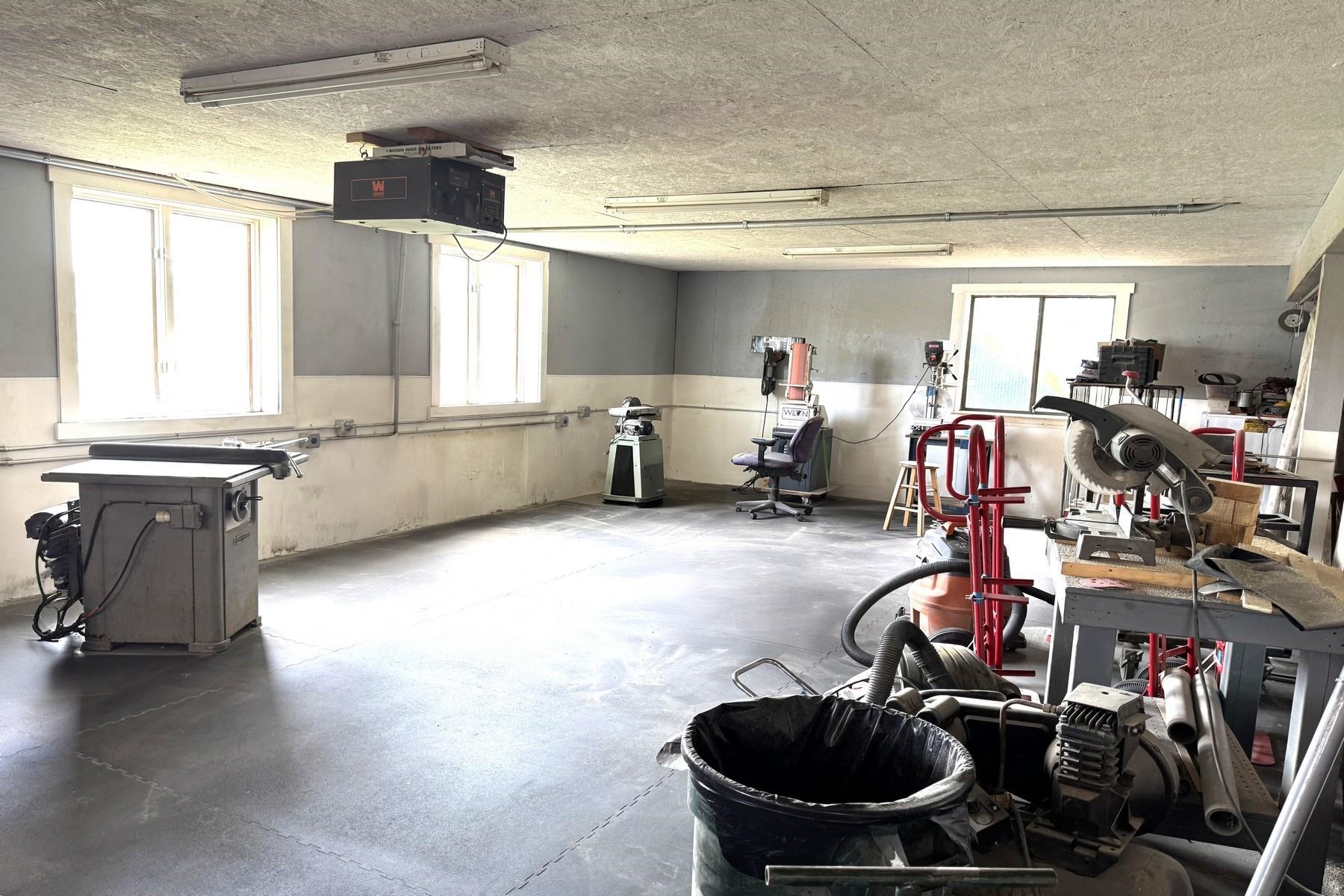 2631 North Grove Street Rutland, VT 05701 - Photo 6 of 25