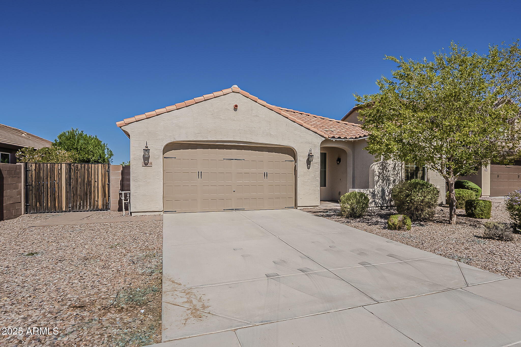 2008 East Stacey Road Gilbert, AZ 85298 - Photo 3 of 50 a view of a house with a outdoor space