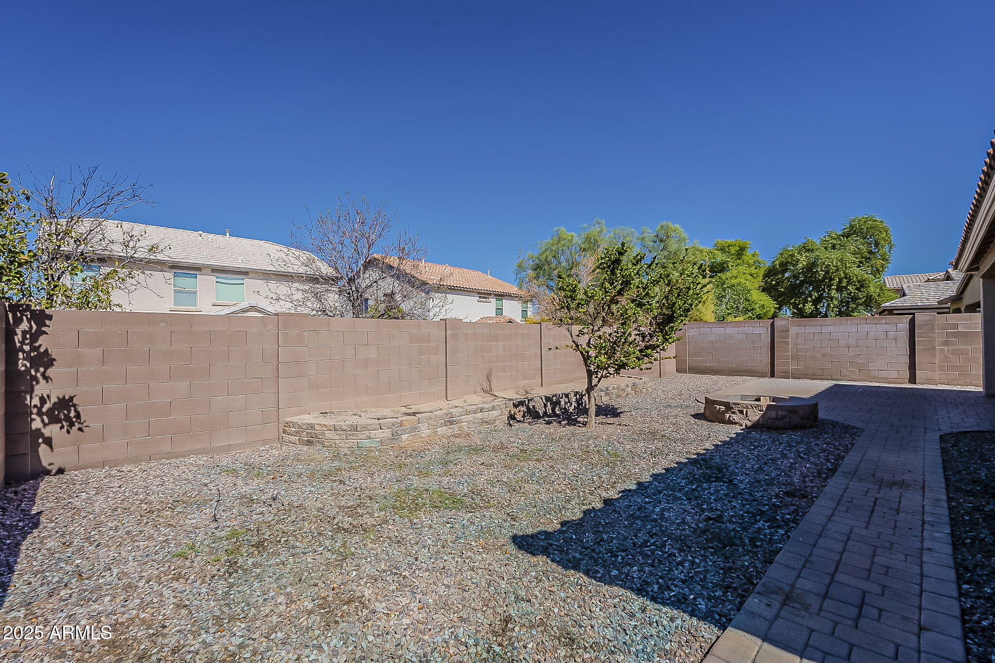 2008 East Stacey Road Gilbert, AZ 85298 - Photo 49 of 50 a backyard of a house with lots of green space