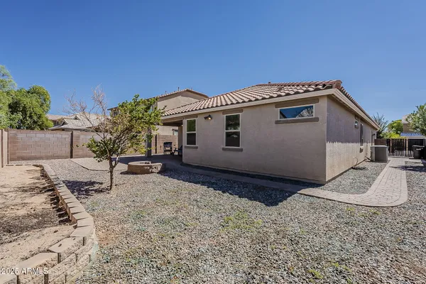 $2,250 | 2008 East Stacey Road, Gilbert, AZ 85298