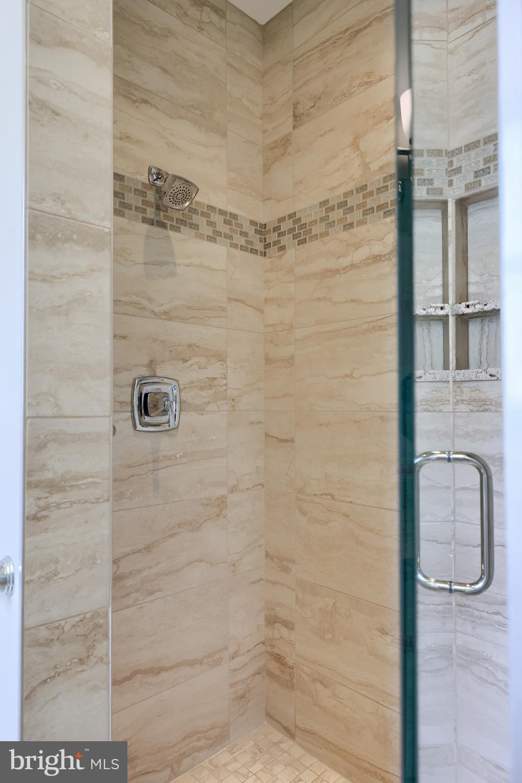 428 Southampton Drive Lititz, PA 17543 - Photo 47 of 60 a bathroom with a shower