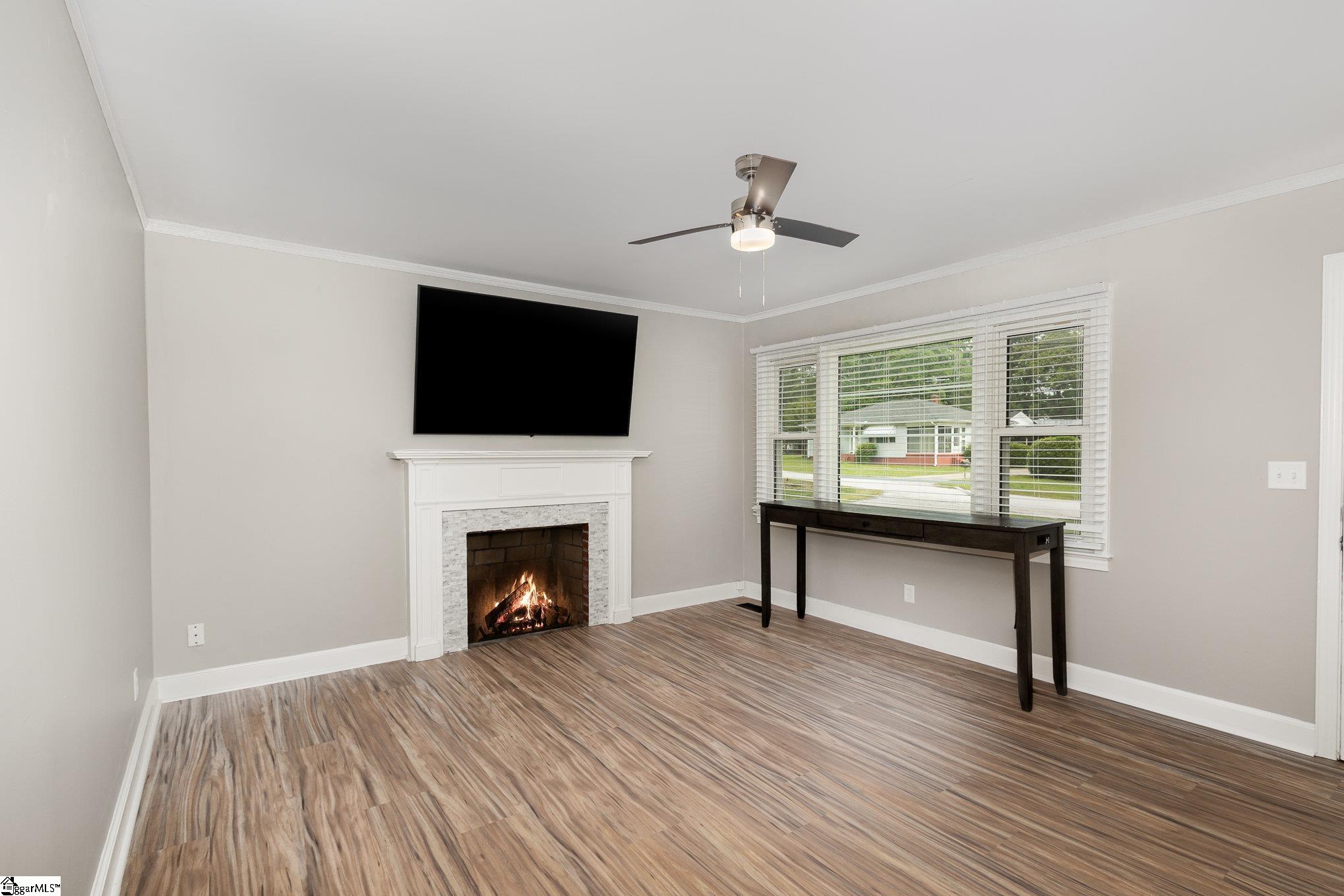 101 Miller Road Taylors, SC 29687 - Photo 3 of 18