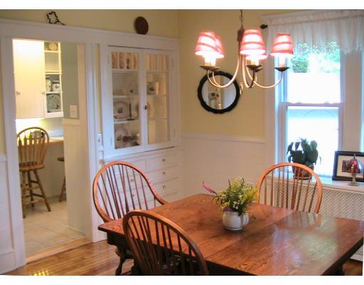 58 Hadwen Road Worcester, MA 01602 - Photo 12 of 28