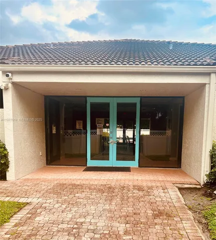 $2,150 | 3100 West Rolling Hills Circle, Unit 310, Davie, FL 33328