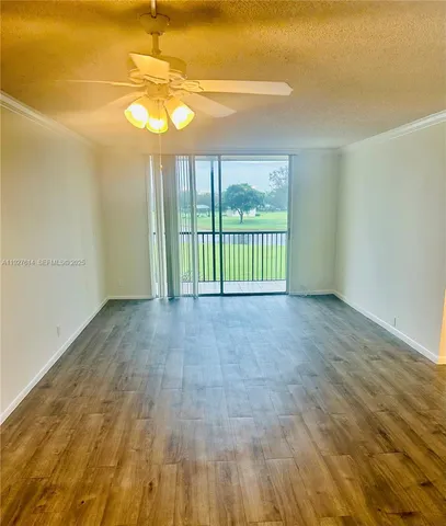 $2,150 | 3100 West Rolling Hills Circle, Unit 310, Davie, FL 33328