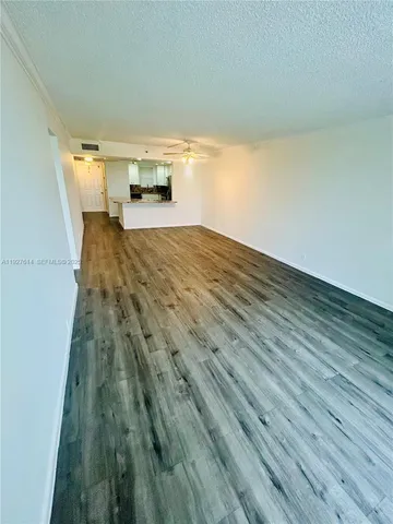 $2,150 | 3100 West Rolling Hills Circle, Unit 310, Davie, FL 33328