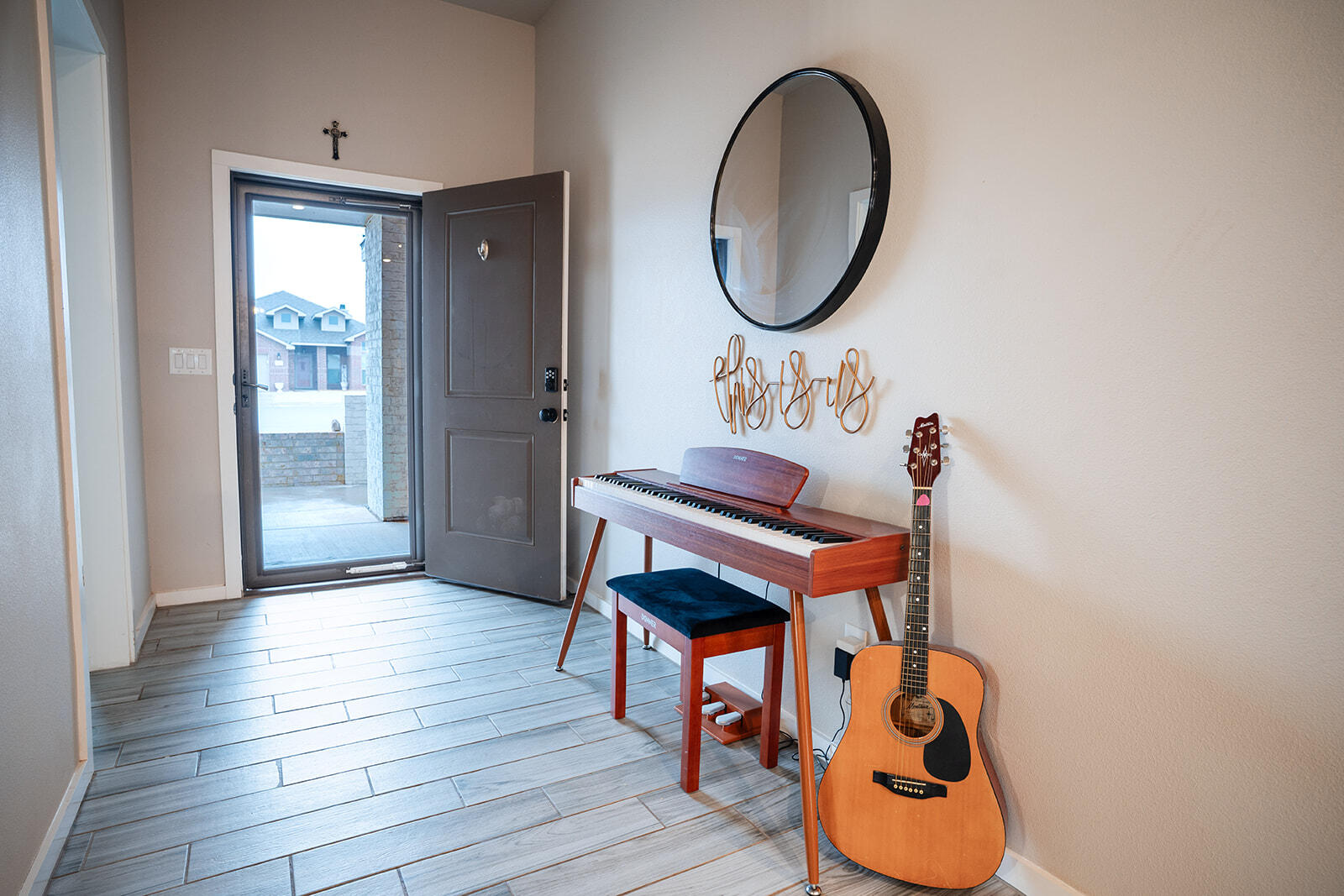 1927 142nd Street Lubbock, TX 79423 - Photo 51 of 58 a room with wooden floor and a bathroom