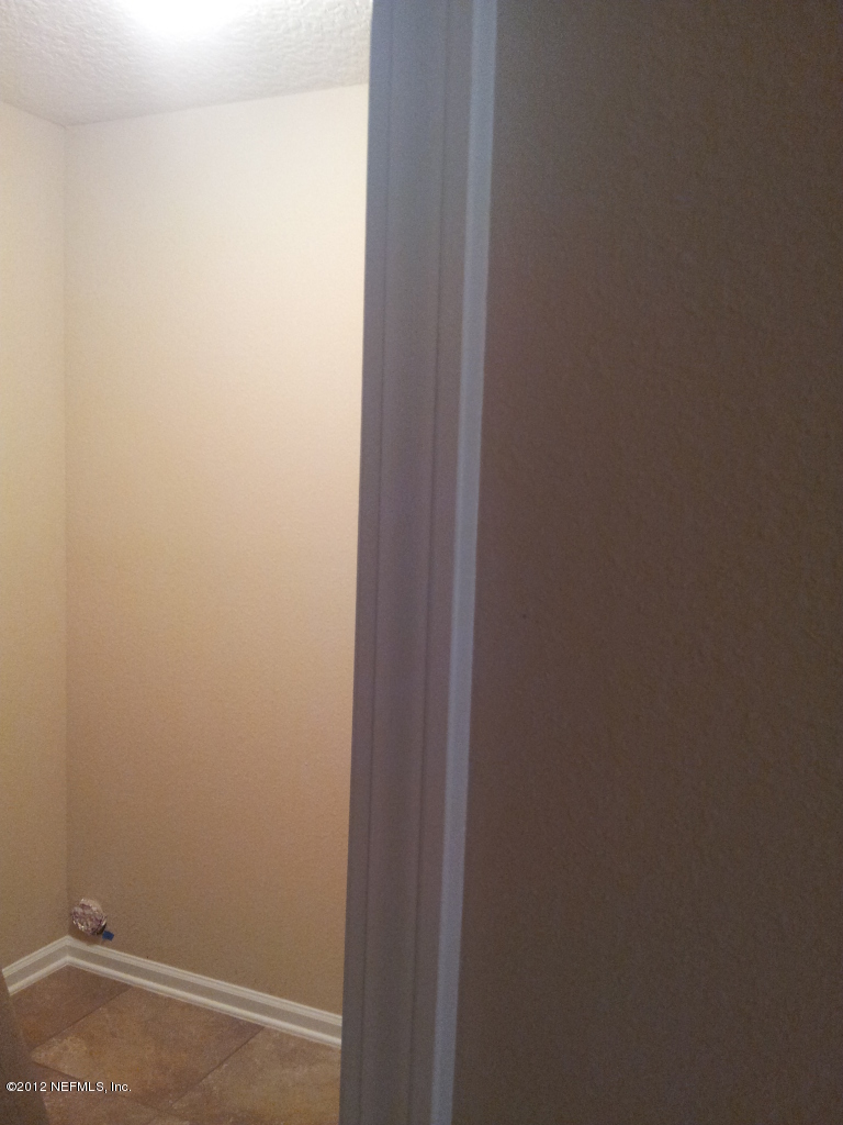 5774 Round Table Road Jacksonville, FL 32254 - Photo 6 of 43 20121211_163615