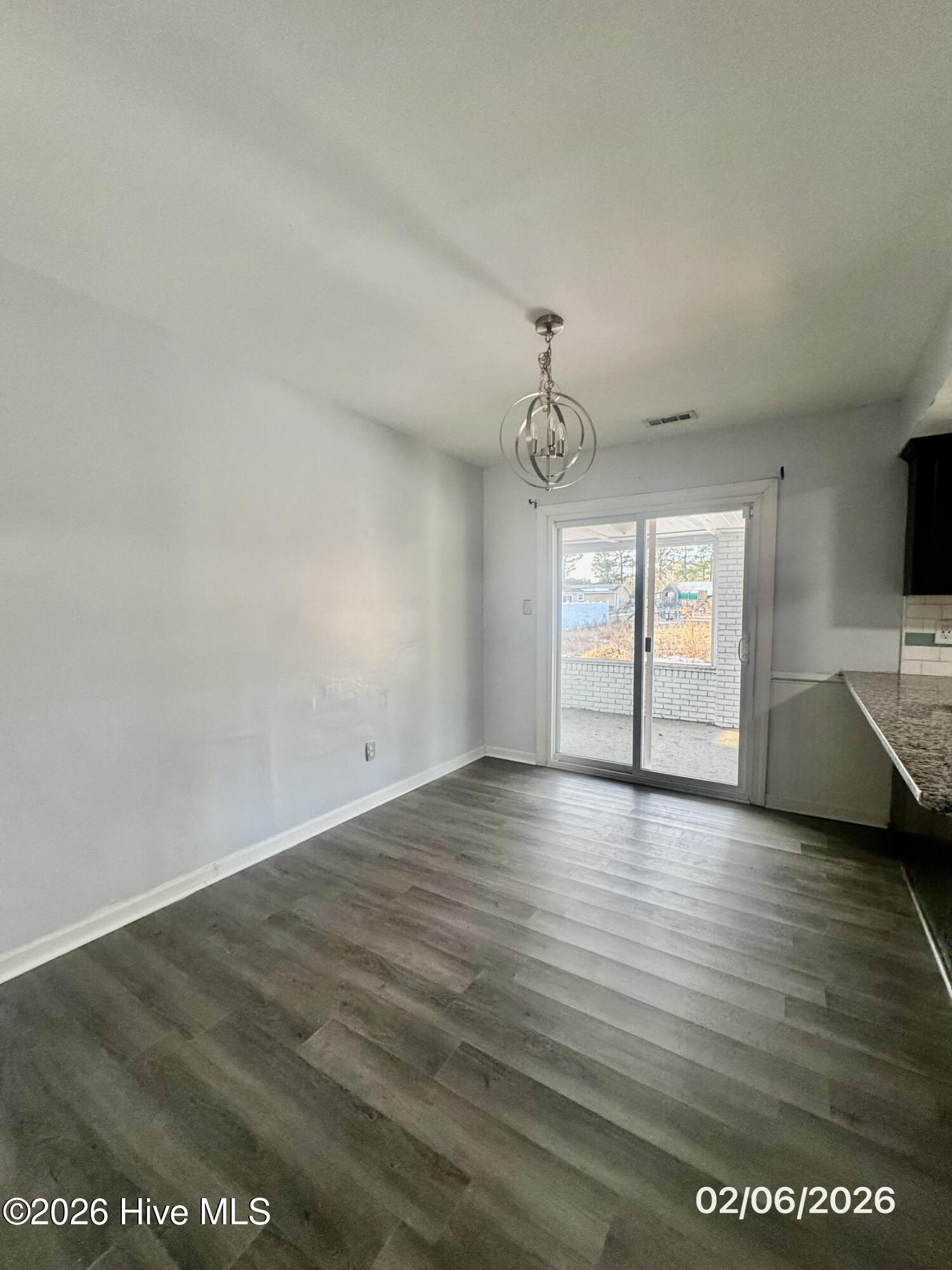 203 West Volant Street Hubert, NC 28539 - Photo 7 of 22 unnamed (42)