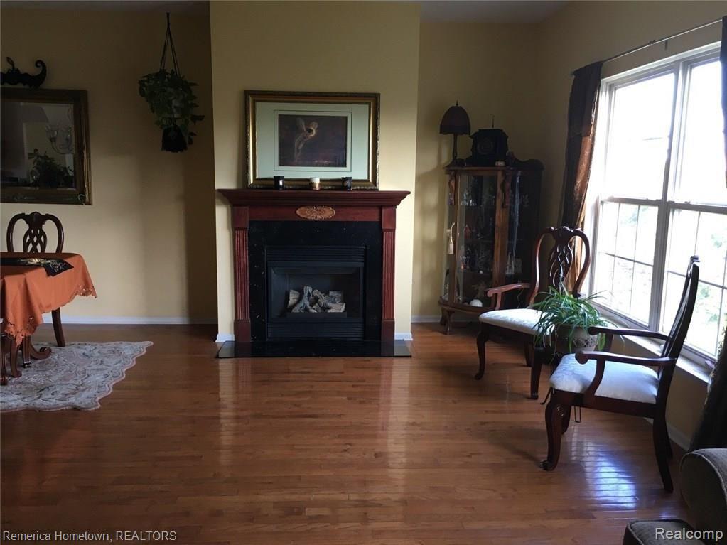 449 Cherry Orchard Road Canton, MI 48188 - Photo 10 of 24