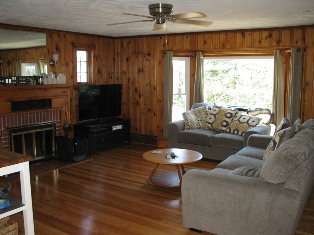 46 Powers Road Littleton, MA 01460 - Photo 3 of 13 Gallery Image 3