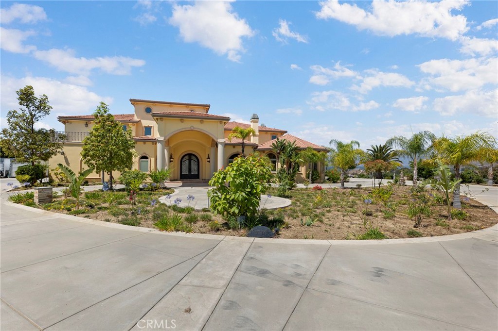 1950 Arielle Lane Simi Valley, CA 93065 - Photo 3 of 71