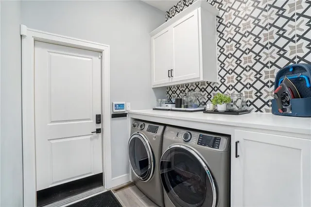 $799,950 | 3238 Southwest Pergola Park Drive, Lee's Summit, MO 64081