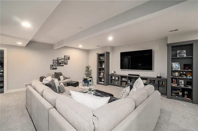 $799,950 | 3238 Southwest Pergola Park Drive, Lee's Summit, MO 64081