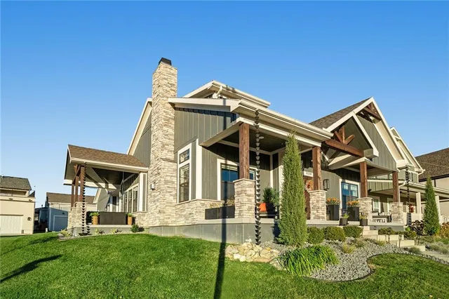 $799,950 | 3238 Southwest Pergola Park Drive, Lee's Summit, MO 64081