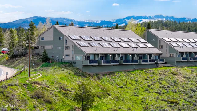 $800,000 | 404 Gcr 834, Unit 5, Fraser, CO 80442