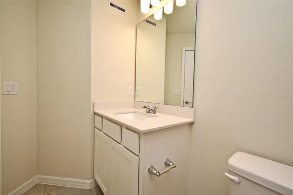 $2,300 | 3159 Emerald Acrs Lane, Sanford, FL 32771