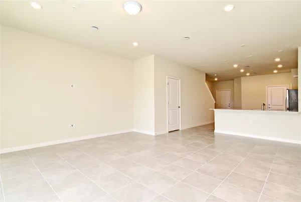 $2,300 | 3159 Emerald Acrs Lane, Sanford, FL 32771