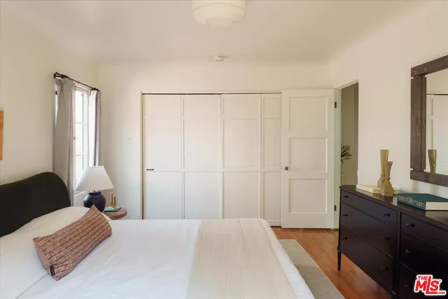 $1,699,000 | 2439 Ronda Vista Drive, Los Angeles, CA 90027