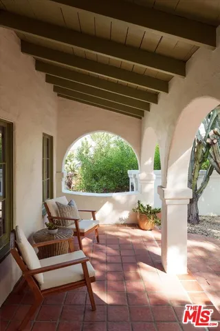 $1,699,000 | 2439 Ronda Vista Drive, Los Angeles, CA 90027