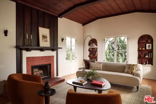 $1,699,000 | 2439 Ronda Vista Drive, Los Angeles, CA 90027