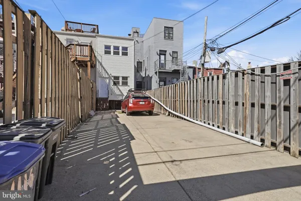 $5,500 | 1116 Monroe Street Northwest, Unit 1, Washington, DC 20010