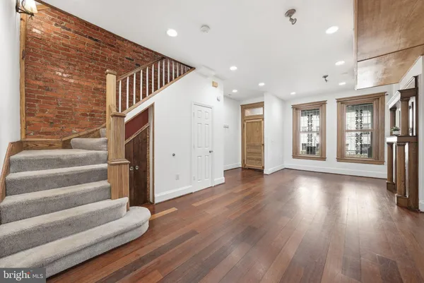 $5,500 | 1116 Monroe Street Northwest, Unit 1, Washington, DC 20010
