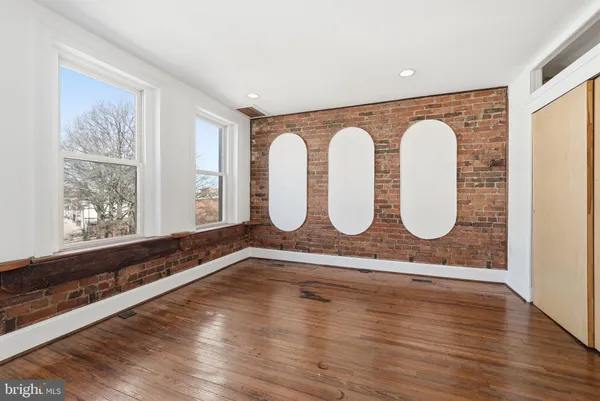 $5,500 | 1116 Monroe Street Northwest, Unit 1, Washington, DC 20010