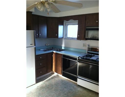 3532 Wayne Road Munhall, PA 15120 - Photo 4 of 11 Kitchen.