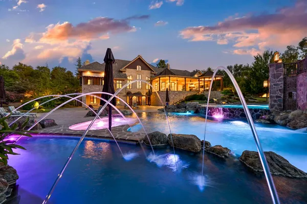 a view of a house with a big yard