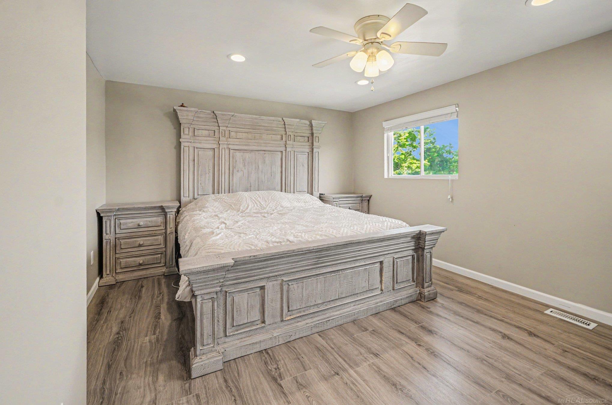 4489 Count Court Sterling Heights, MI 48310 - Photo 14 of 25