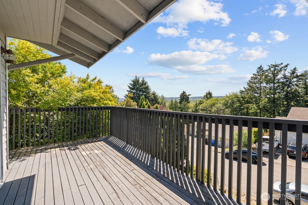 2323 Talbot Road South Renton, WA 98055 - Photo 13 of 30