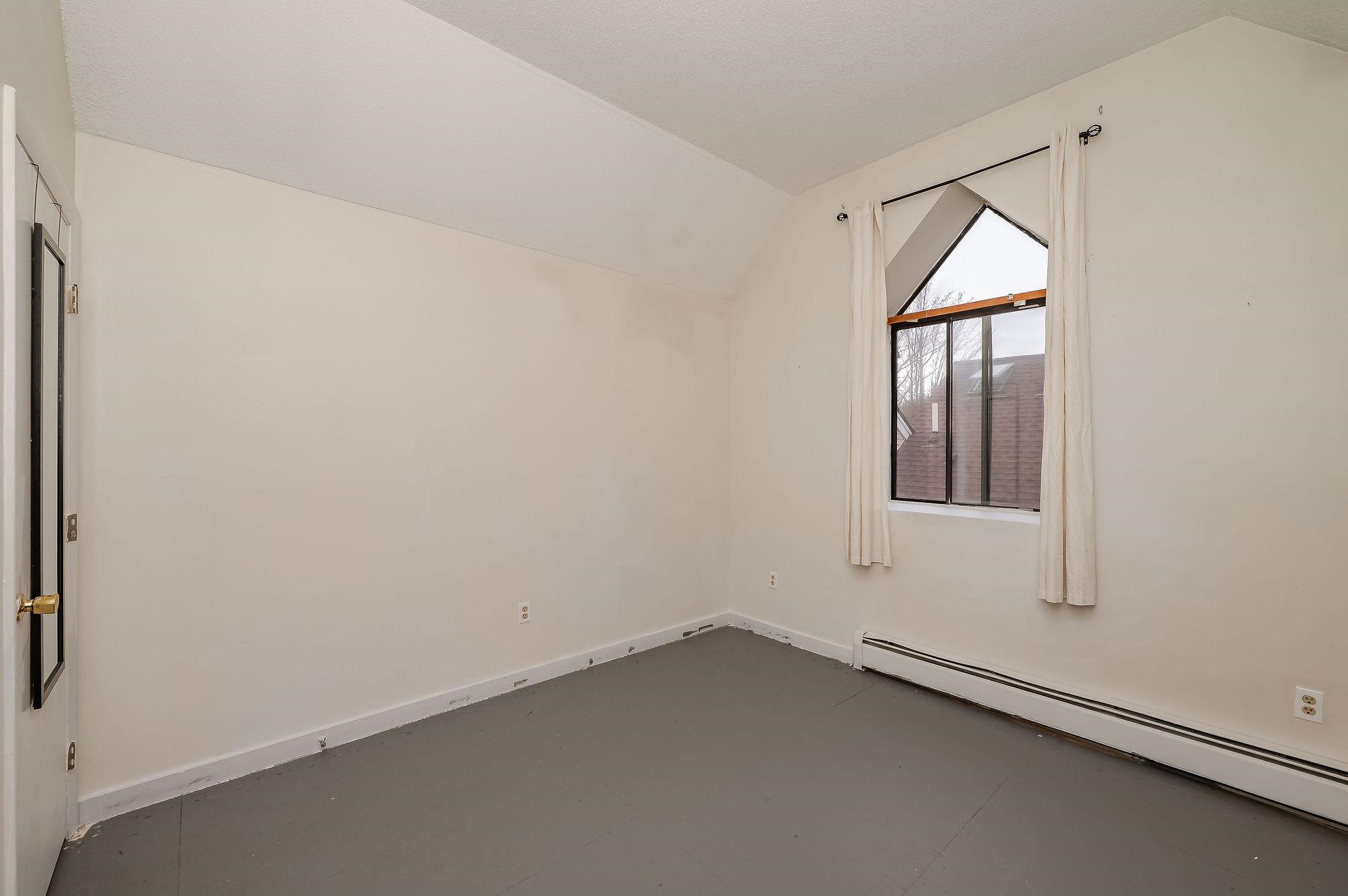 66 Franklin Heights Rochester, NH 03867 - Photo 11 of 18