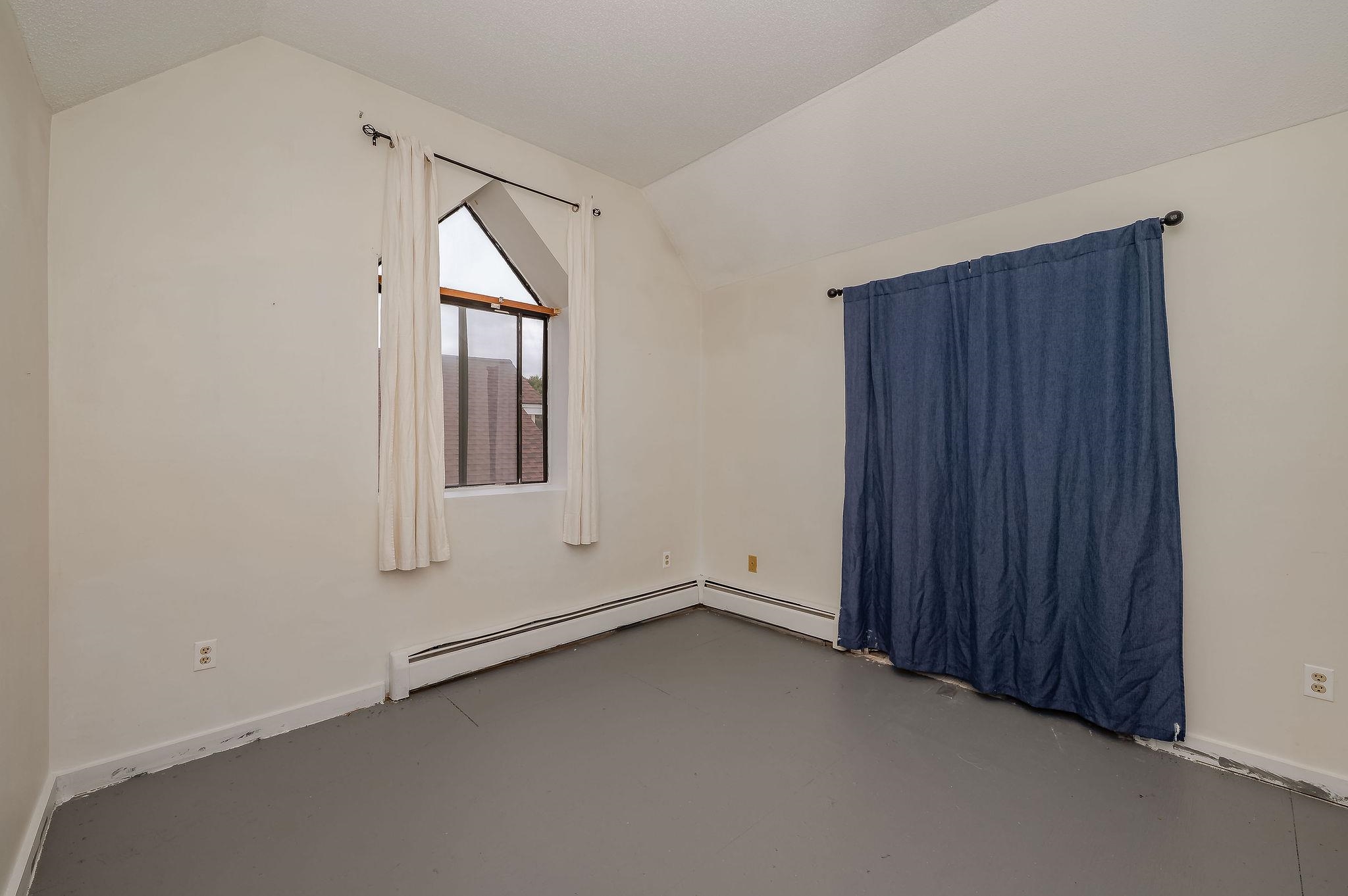 66 Franklin Heights Rochester, NH 03867 - Photo 13 of 18