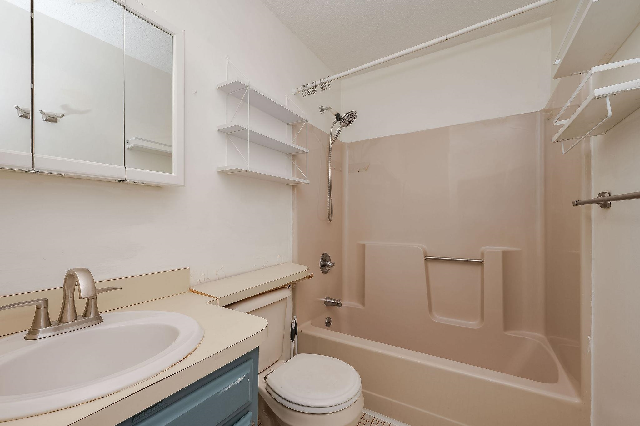 66 Franklin Heights Rochester, NH 03867 - Photo 14 of 18