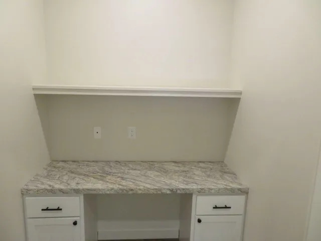 $2,800 | 2115 9th Street, Lubbock, TX 79401